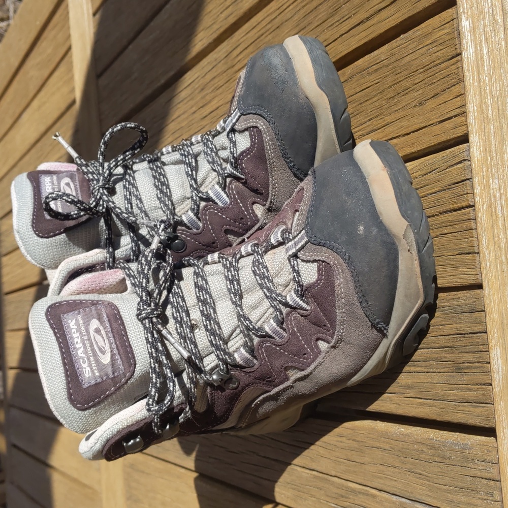 Women's Scarpa GoreTex hiking boots